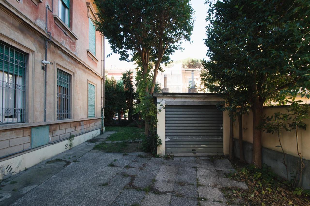 Bonanno Street Tower Free Parking Hotel Pisa Exterior photo